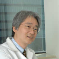 女性の薄毛抜け毛対策担当の医師２